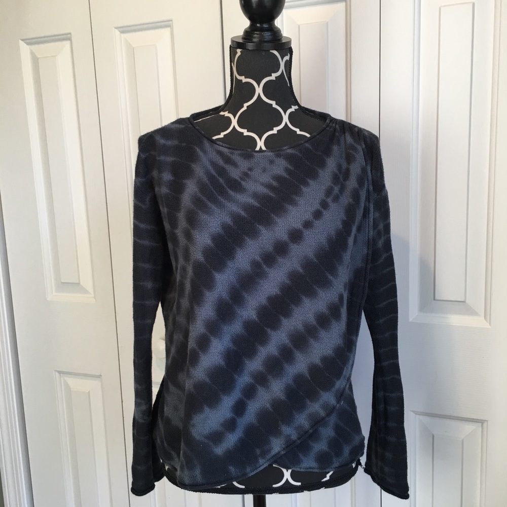 PraNa sweater